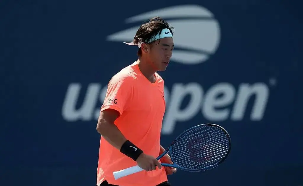 国网球冲击, 了香港网球